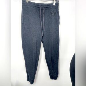 Gap men's gray sweatpants size small‎